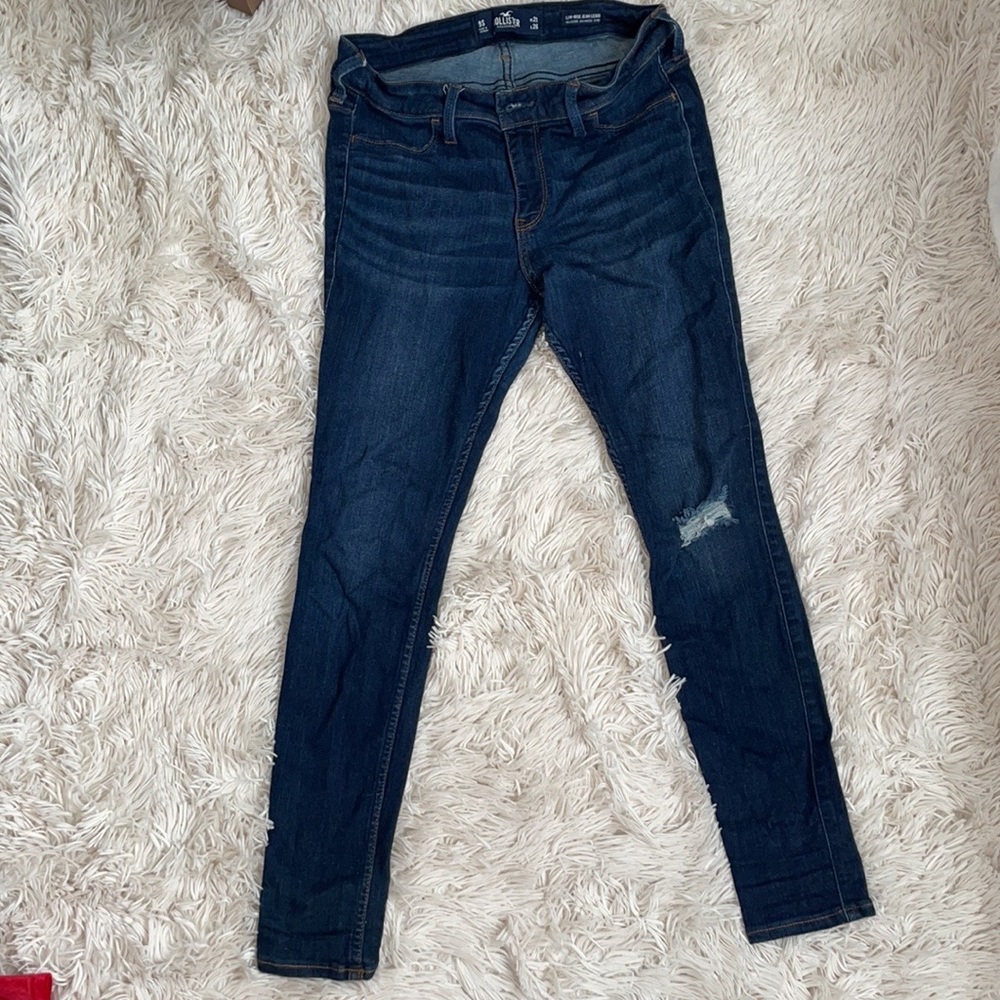 Hollister low rise skinny jeans W 29 L 26